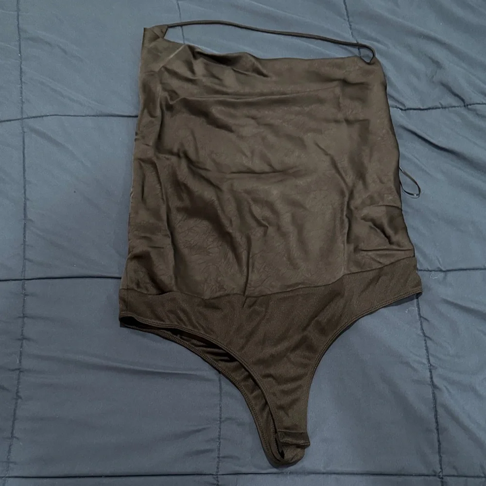Bar III Asymmetrical One-Strap Halter Bodysuit | Open Back | Size L - Picture 4 of 5